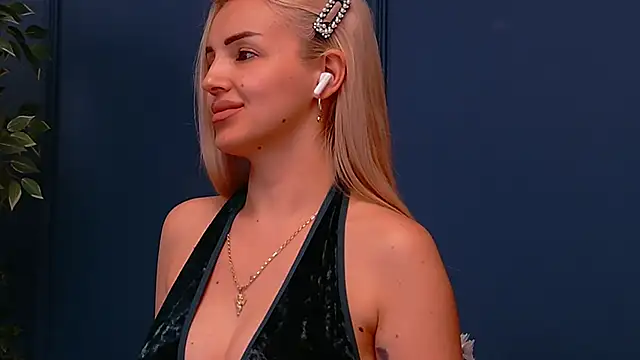 DeeaVIP Chat XXX live