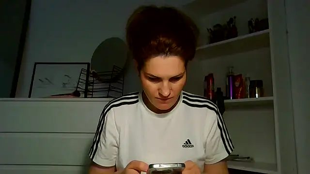 Ms-Lust1- – Live XXX-chat