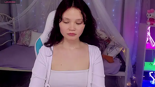EmilyChaves 现场XXX聊天