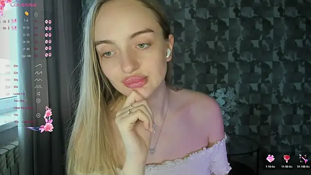 A_delina's Live XXX Chat