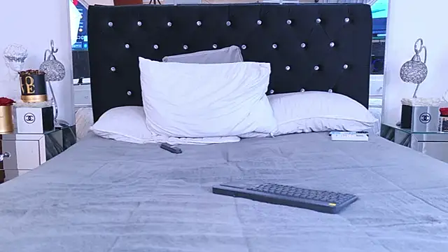 Bimbo_sofi's Webcam Show