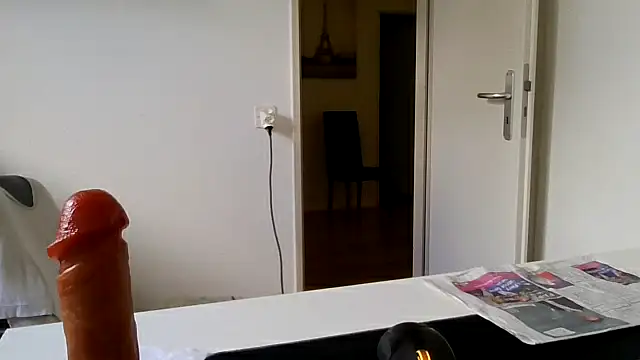 XXX chat uživo modela alpha-hunk