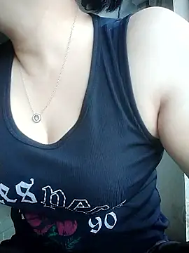 Rose_DiDi's Live XXX Chat