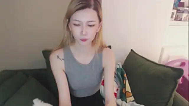 whitecat13's Live XXX Chat