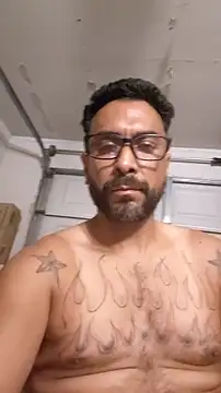 Chatroom XXX en direct de Forbidden_daddy