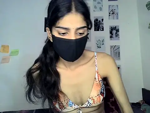 Chatroom XXX en direct de SASSY__BABY_