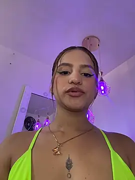Chatroom XXX en direct de ViankaRose