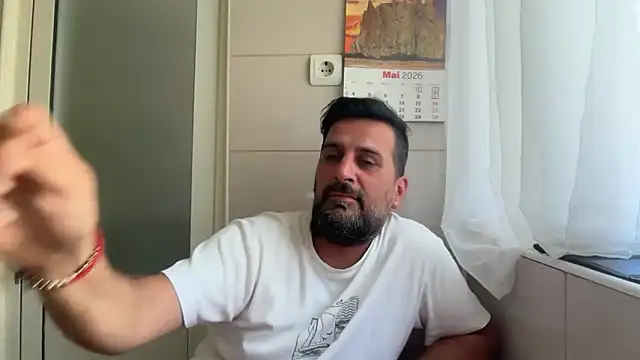 TARKAN1 élő XXX-chatje