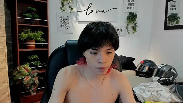 XXX chat uživo modela coby_cum