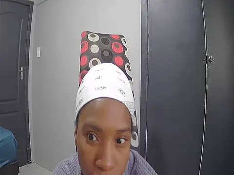 Chat XXX ao vivo de Foxytemptationx