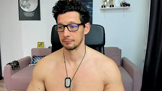 BrutusK08 Live XXX-Chat