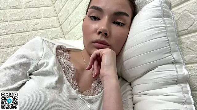 MarylnMonnier Live XXX-chat