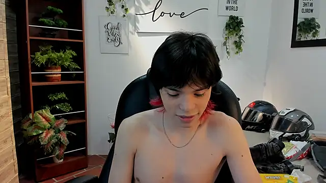 coby_cum's Webcam Show