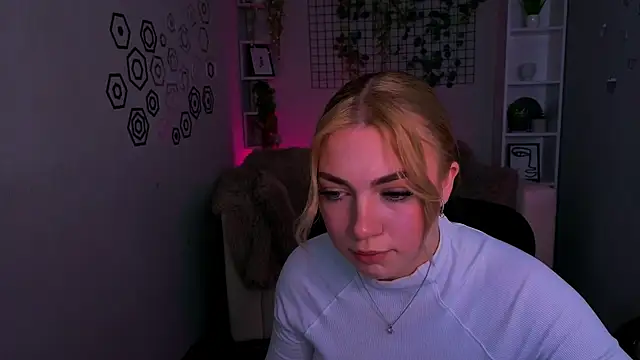 Chat +18 de amelaya ao vivo