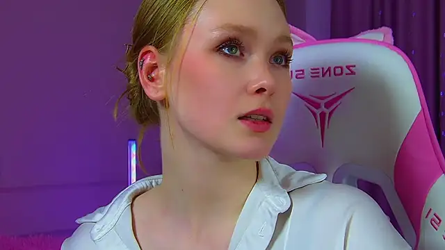AgataFoxley Live XXX Chat