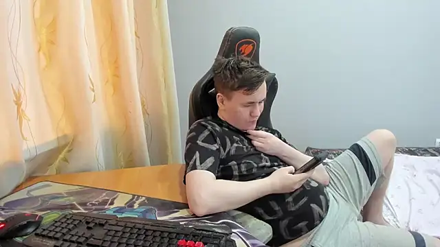 iliaskrislove's Webcam Show