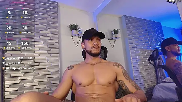 Show de webcam de ARON_TAYLER01