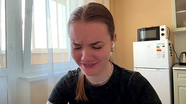 Chat +18 de doana_bebriti ao vivo