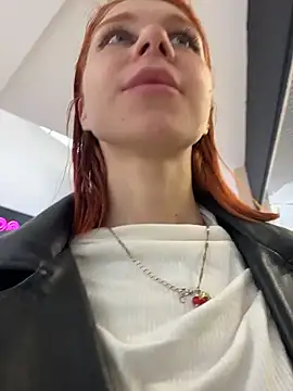 RosieSecretのライブXXXチャット