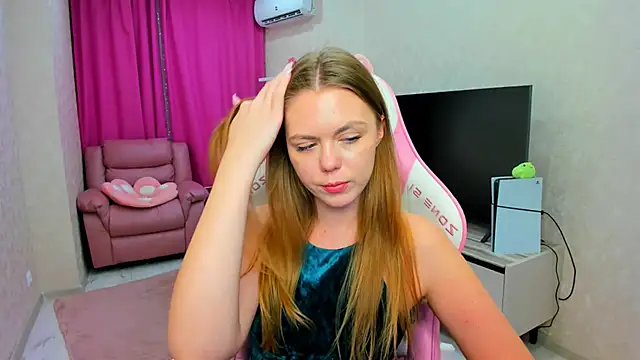 Chatroom XXX en direct de Strawberrye
