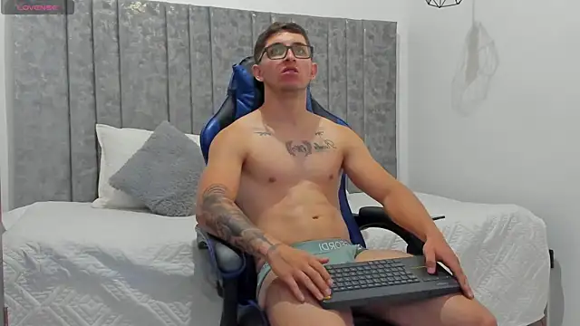 Calvin_Hunter 在線直播表演