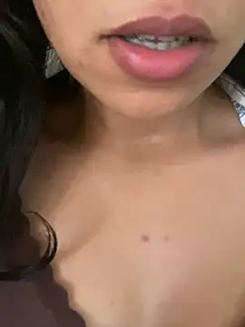 3ashi9aa live XXX chat