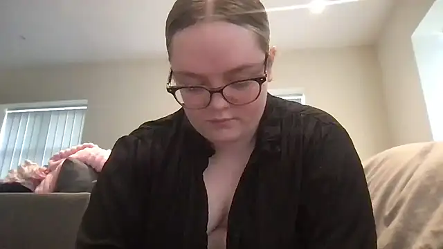 Pokazy przed kamerką – honeyyy24