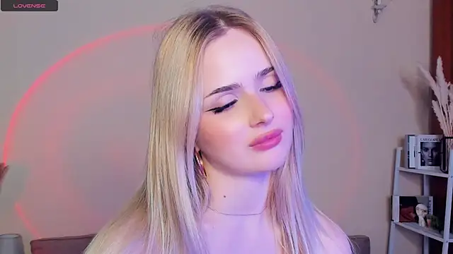 Živý XXX chat PorcelainBun