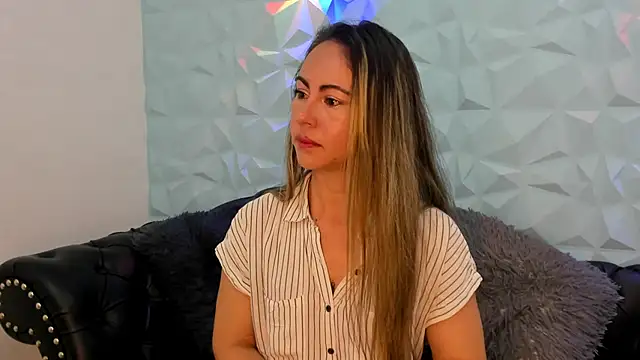 lindsay_cg: απευθείας συνομιλία ΧΧΧ