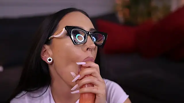 KyraReign Webcam show