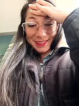 Mia_Love-3 Chat XXX in diretta