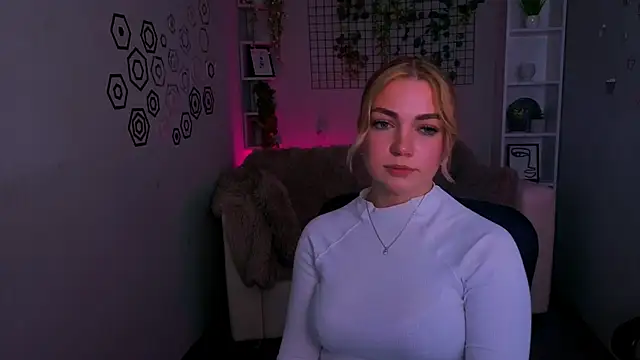 Show modela amelaya na web-kameri