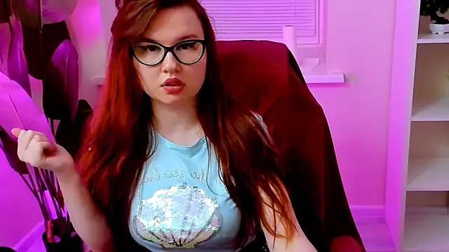 CarolGiggly's Live XXX Chat