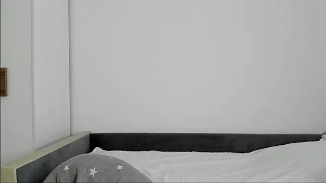 XXX chat uživo modela VerniceEngelking