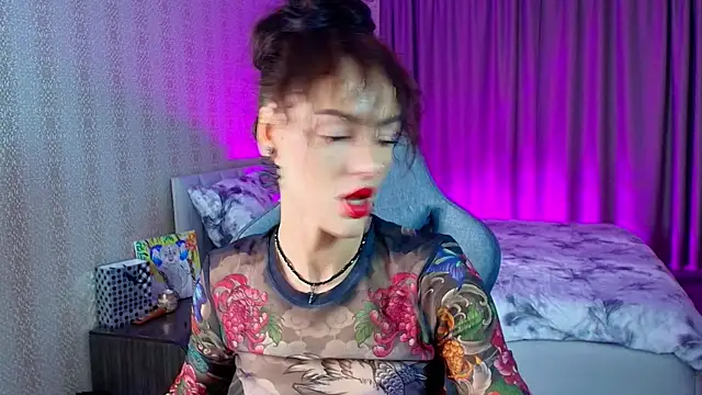 Chatroom XXX en direct de MalenaBelucci_