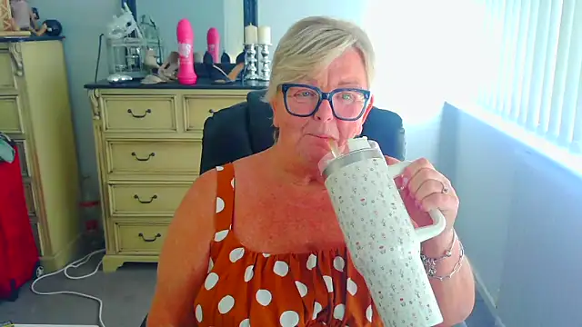 BridgetBlueEyes Live XXX-chat