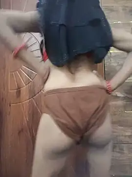 Show modela Aafreen_36 na web-kameri
