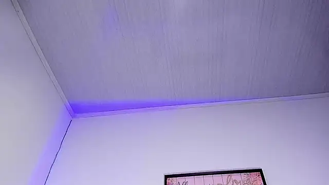 Chat +18 de SagiraBelle ao vivo