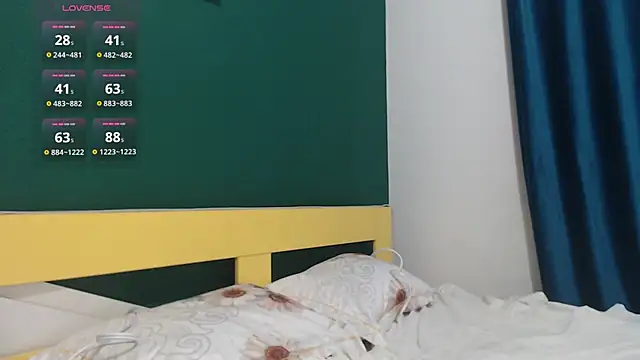 Shy_Kira Live XXX Chat