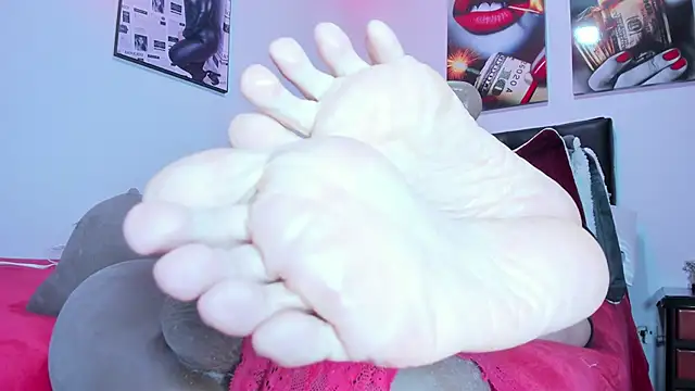 Taraa_Fox Adlı Modelin Canlı XXX Sohbeti