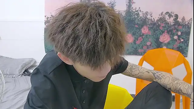paofu-001's Live XXX Chat