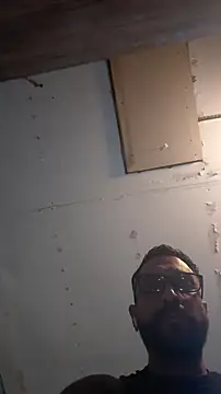 Forbidden_daddy's Webcam Show