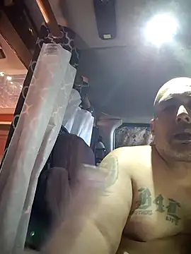 Pokazy przed kamerką – Mikeyjoe2840