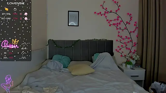 DellaRows Chat XXX live