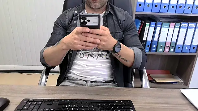 Evasionee 라이브 XXX 채팅
