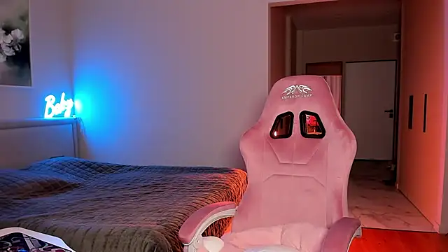wow_lovie Chat XXX in diretta