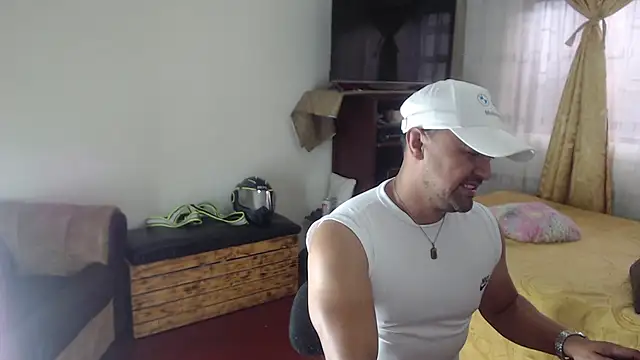 AlejoMoretti's Webcam Show