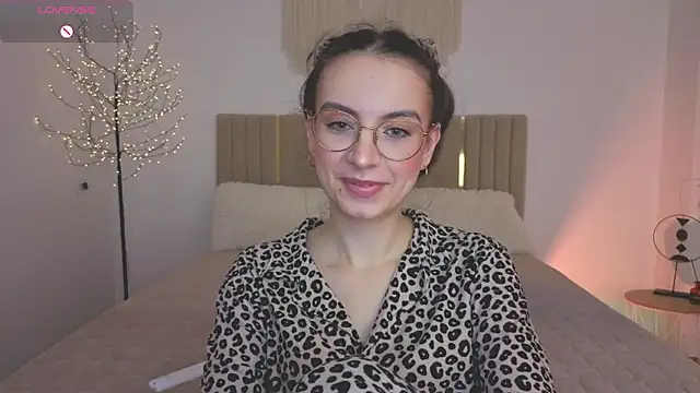 Real_cutie1's Webcam Show