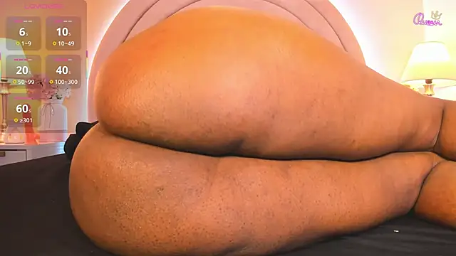 Chat +18 de Evaa_Martinez ao vivo