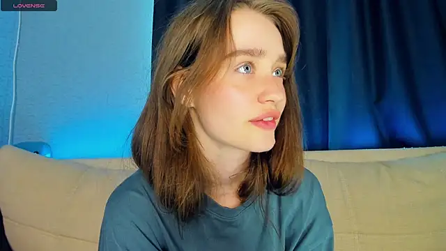 lovelyalivia's Live XXX Chat